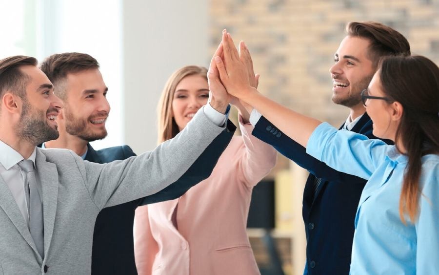 Manager Appreciation Day: When It Is and 14 Meaningful Ways to Celebrate